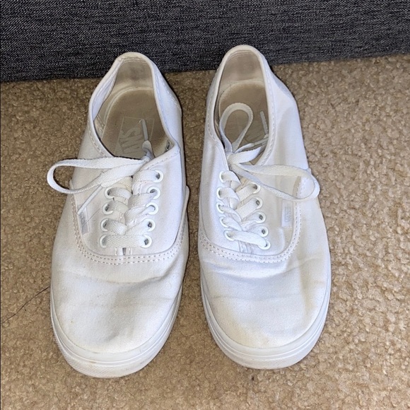 WHITE VANS - Picture 2 of 4